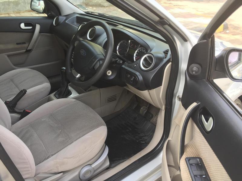 Ford Fiesta TITANIUM PLUS DIESEL 2011