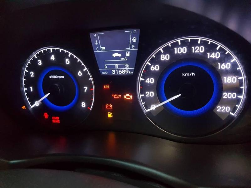 Hyundai Verna Fluidic 1.6 VTVT 2012