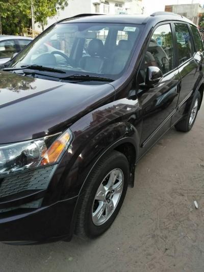 Mahindra XUV500 W8 2013