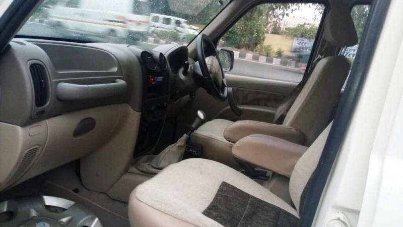 Mahindra Scorpio SLE 2011