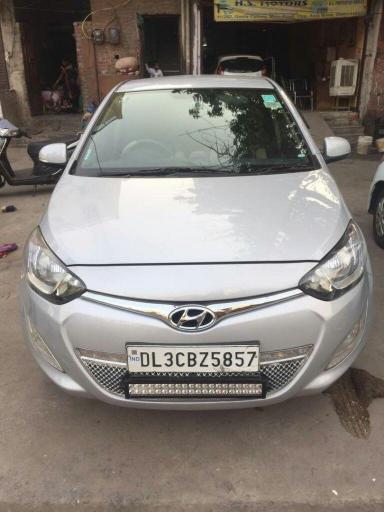 Hyundai i20 Magna 1.2 (O) 2013