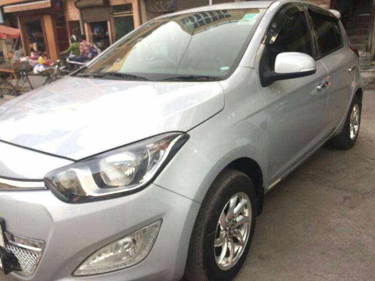 Hyundai i20 Magna 1.2 (O) 2013