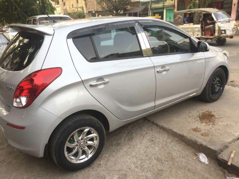 Hyundai i20 Magna 1.2 (O) 2013