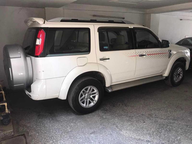 Ford Endeavour 3.0L 4X4 AT 2011