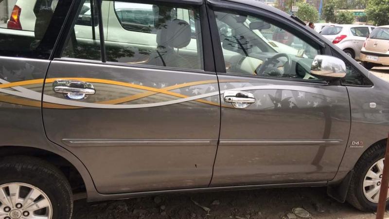 Toyota Innova 2.5 V 2011