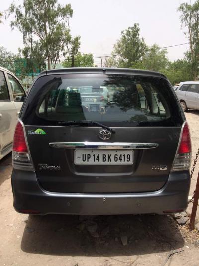 Toyota Innova 2.5 V 2011