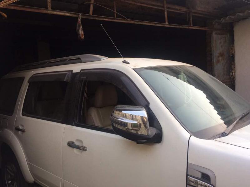 Ford Endeavour 3.0L 4X4 AT 2010