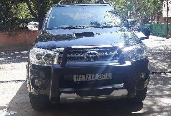 Toyota Fortuner 3.0 4x2 MT 2011