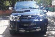 Toyota Fortuner 3.0 4x2 MT 2011