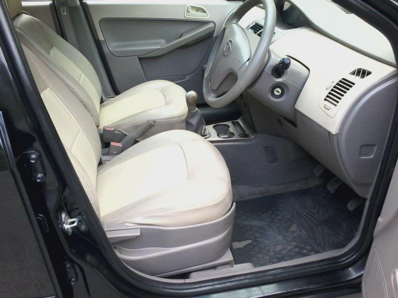 Tata Indica Vista Safire GLX 2010