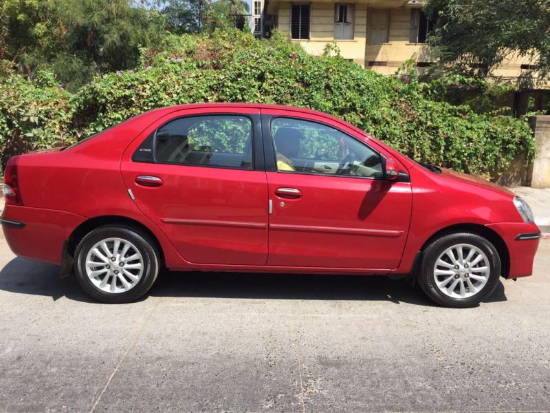 Toyota Platinum Etios V 2014