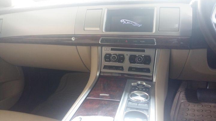 Jaguar XF 3.0 Litre S Premium 2012