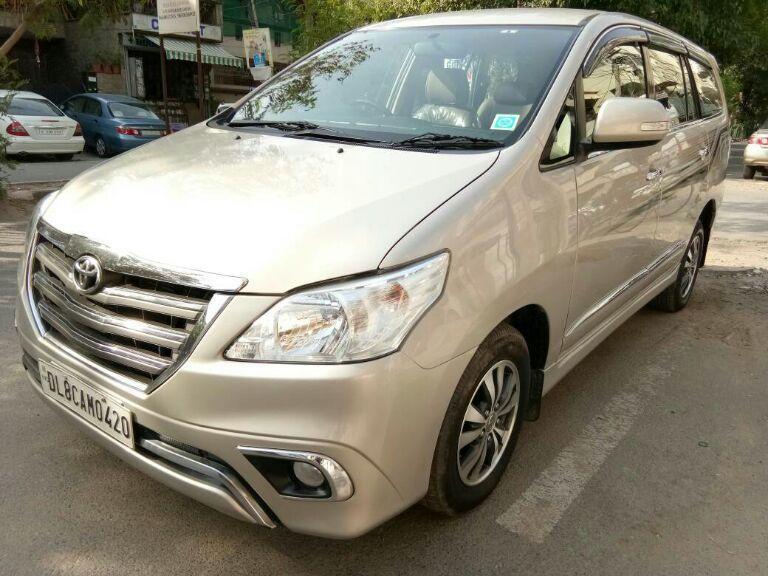 Toyota Innova 2.5 VX 2015