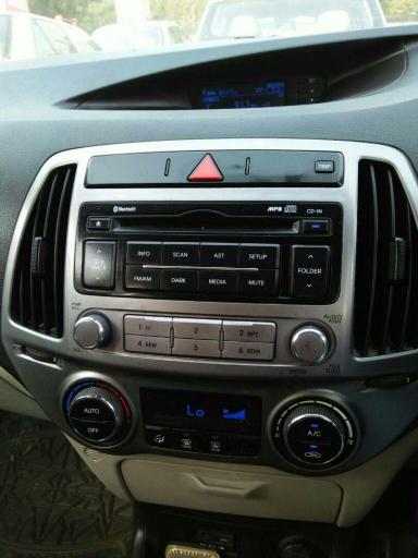 Hyundai i20 Sportz 1.2 2013