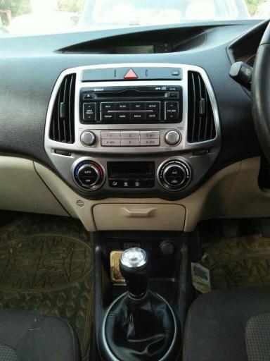 Hyundai i20 Sportz 1.2 2013