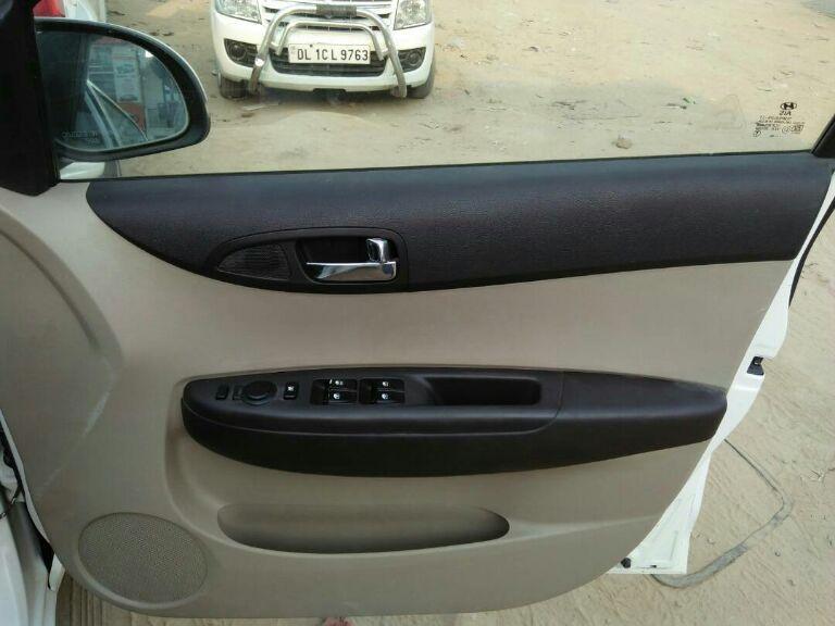 Hyundai i20 Sportz 1.2 2013