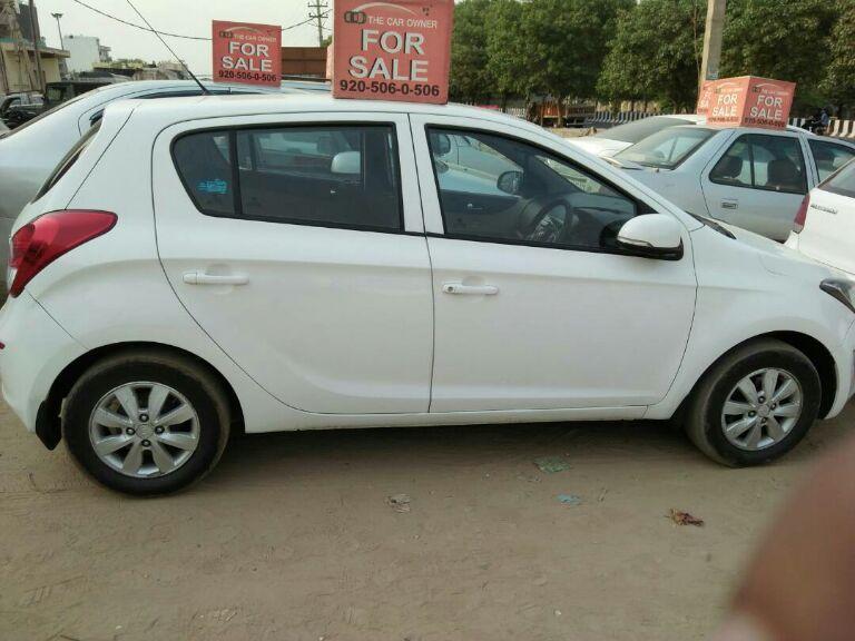 Hyundai i20 Sportz 1.2 2013