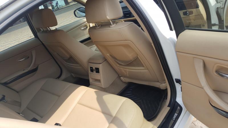 BMW 3 Series 320d 2010