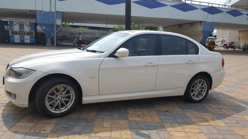 BMW 3 Series 320d 2010