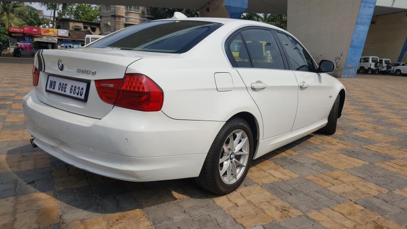 BMW 3 Series 320d 2010