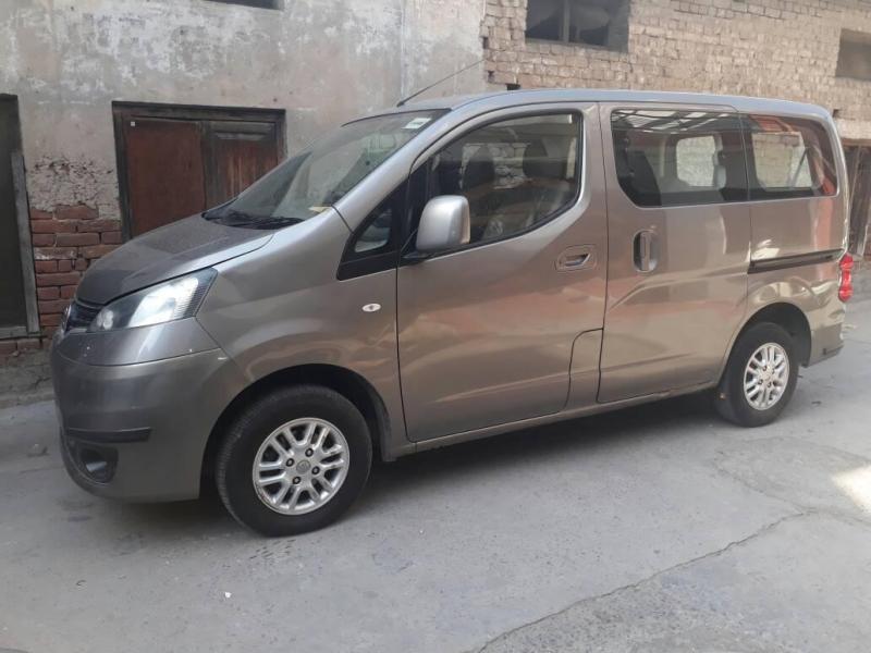 Nissan Evalia XV 2013