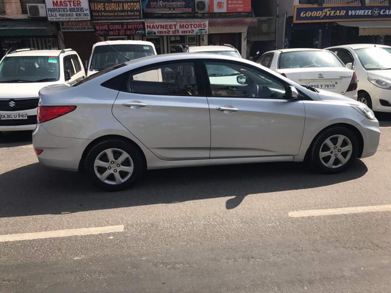 Hyundai Verna 1.6 CRDI SX 2011