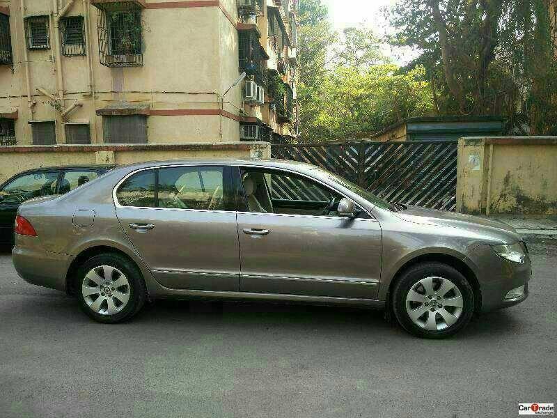 SKODA SUPERB Ambition 2.0 TDI CR AT 2013