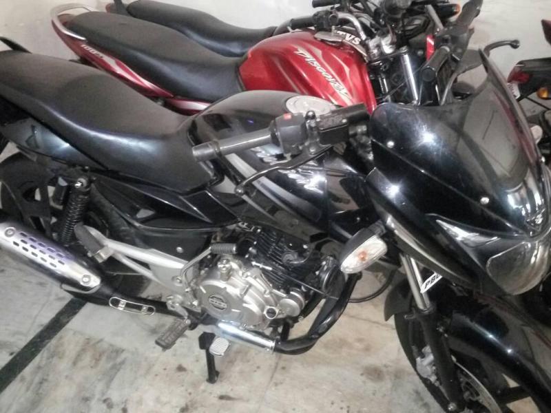 Bajaj Pulsar 150cc 2015