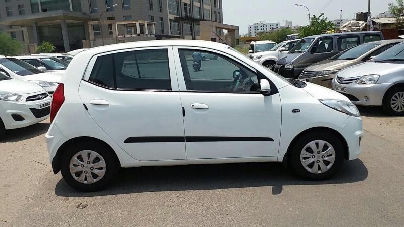 Hyundai i10 MAGNA 1.1 2012