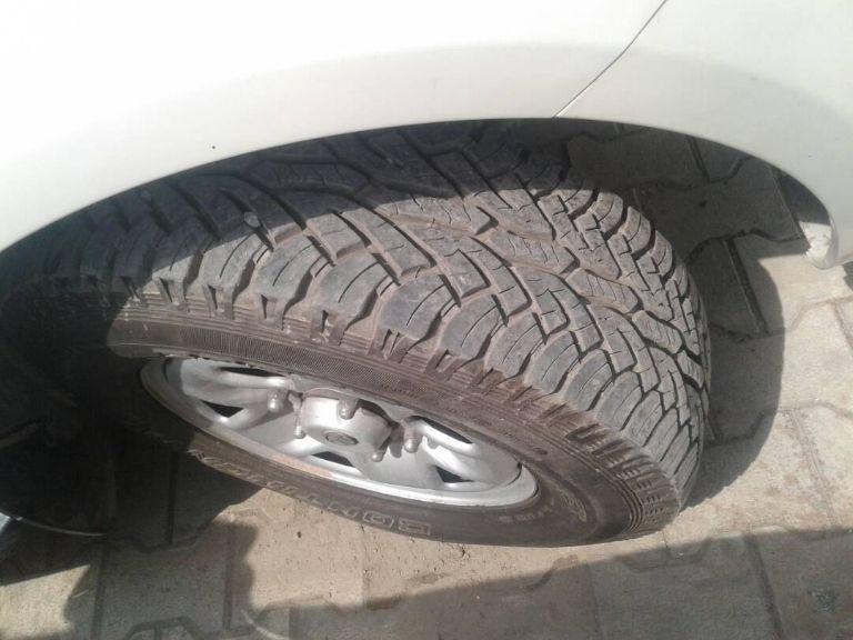 Tata Safari Storme 2.2 EX 4X2 2012