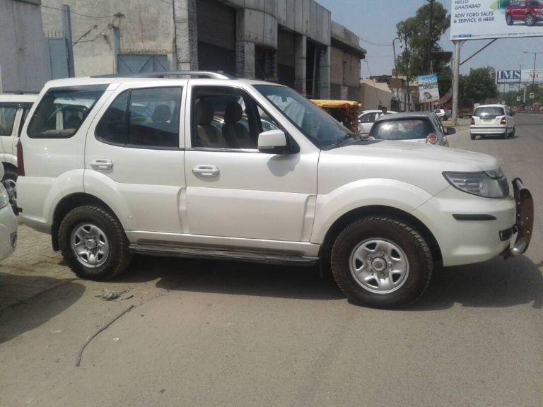 Tata Safari Storme 2.2 EX 4X2 2012