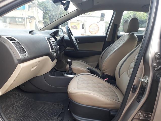 Hyundai i20 Sportz 1.4 CRDi 2012