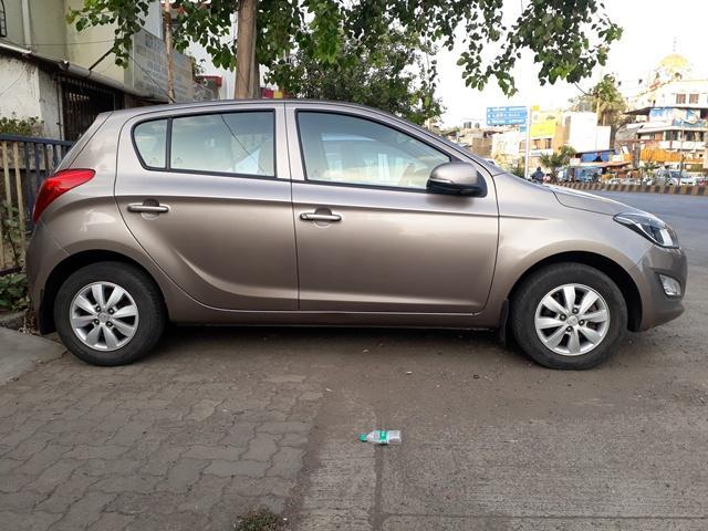 Hyundai i20 Sportz 1.4 CRDi 2012