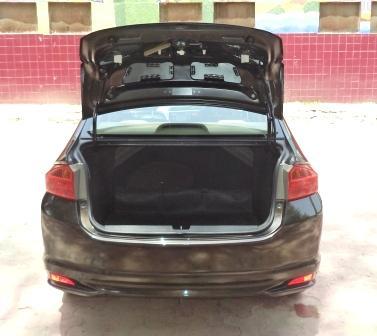 Honda City V 1.5L i-VTEC 2014