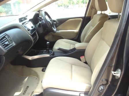 Honda City V 1.5L i-VTEC 2014