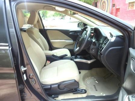 Honda City V 1.5L i-VTEC 2014