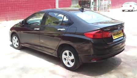 Honda City V 1.5L i-VTEC 2014