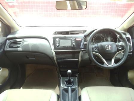 Honda City V 1.5L i-VTEC 2014