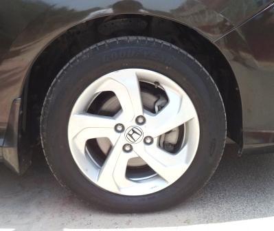 Honda City V 1.5L i-VTEC 2014