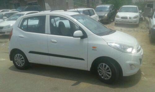 Hyundai i10 Sportz 1.1 iRDE2 2014