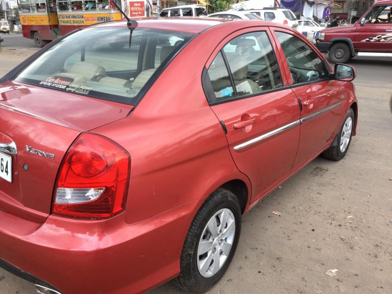 Hyundai Verna TRANSFORM 1.6 SX VTVT 2011