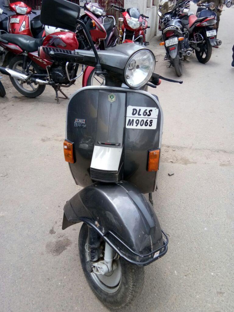 Used LML NV 150cc 2011 Model (PID1415713297) Scooter for Sale in Delhi