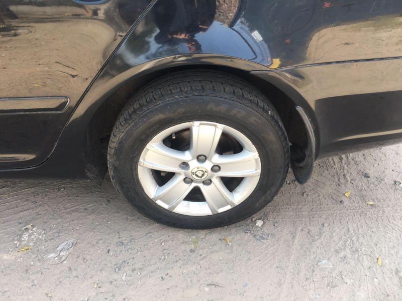 Skoda Laura AMBIENTE 1.9 TDI MT 2009