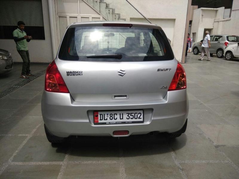 Maruti Suzuki Swift ZXi 2011