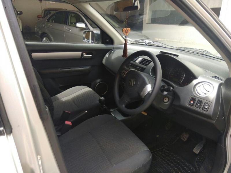 Maruti Suzuki Swift ZXi 2011