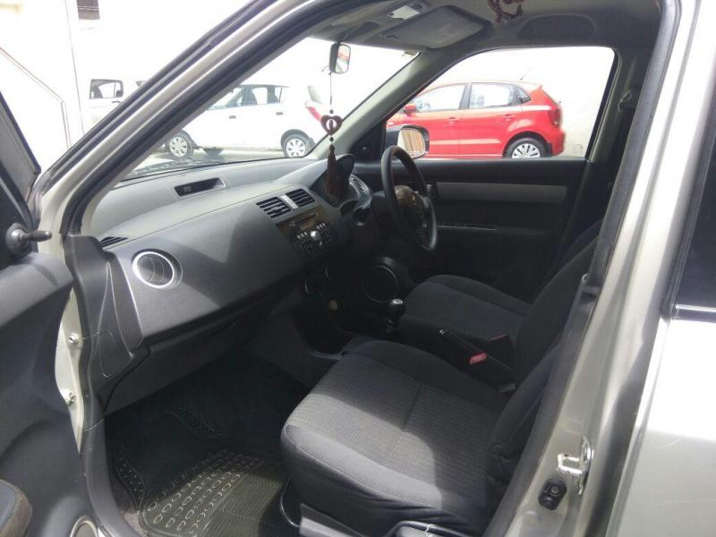 Maruti Suzuki Swift ZXi 2011
