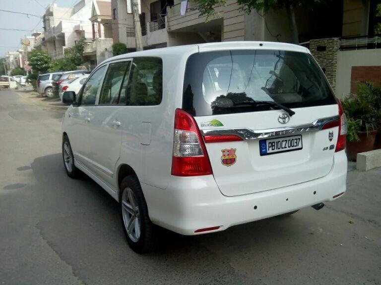 Toyota Innova 2.5 G 7 STR BS IV 2016