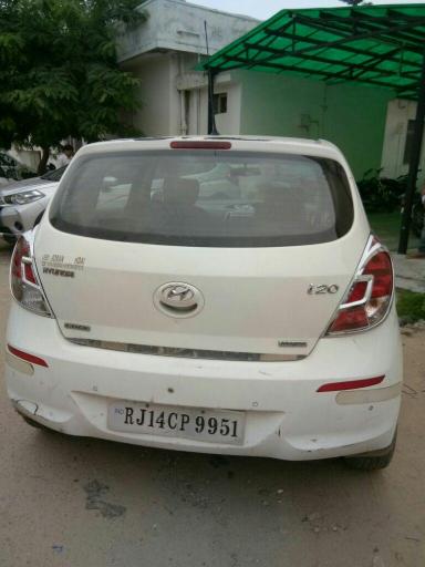 Hyundai i20 Magna (O) 1.4 CRDi 2012