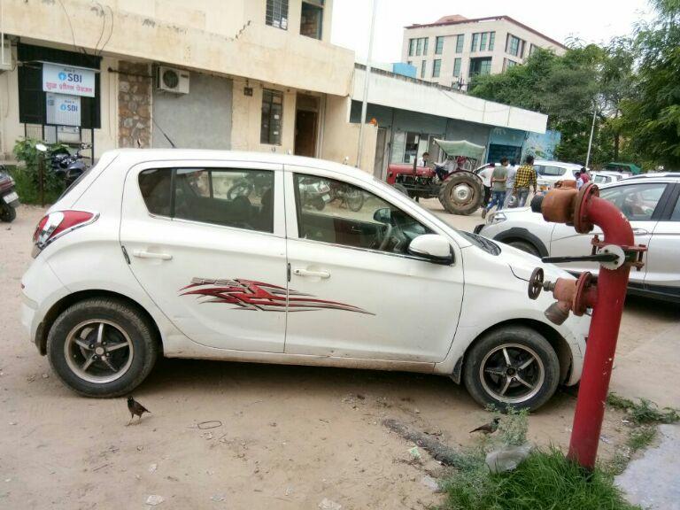 Hyundai i20 Magna (O) 1.4 CRDi 2012