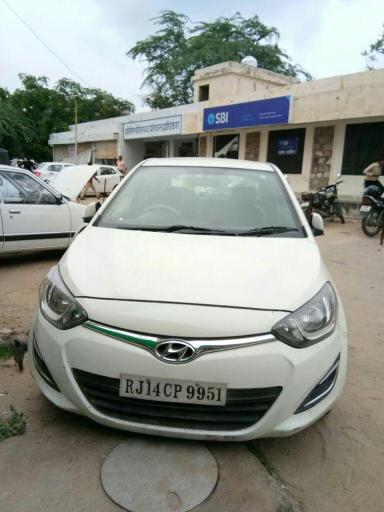 Hyundai i20 Magna (O) 1.4 CRDi 2012